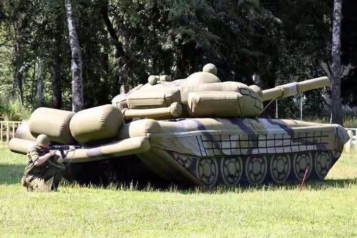 复兴军用坦克